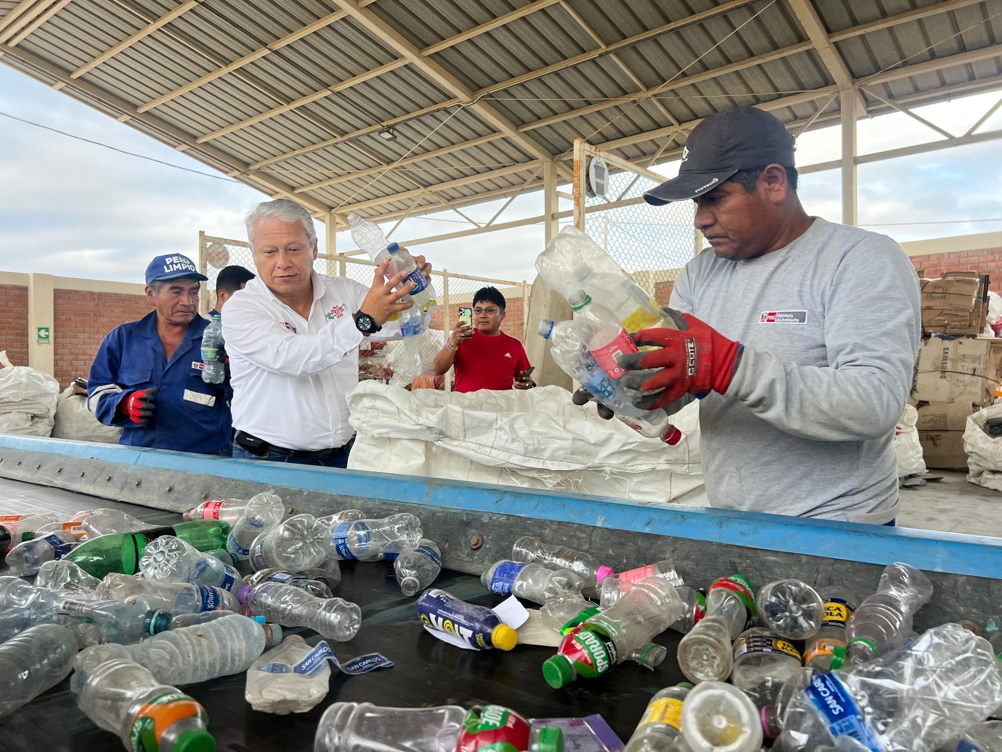 Romero La Puente resaltó el potencial del distrito para fortalecer el reaprovechamiento de residuos y ampliar la participación ciudadana en el reciclaje.